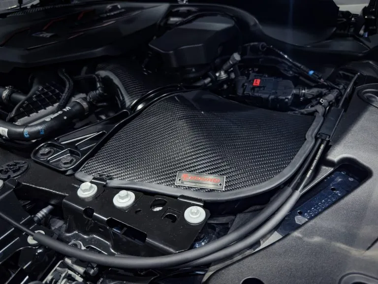 BMW-G90-M5-ARMASPEED-Carbon-Fiber-Intake-768x576